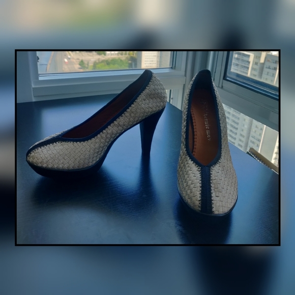 Bernie Mev Women's Legend Pump Nude Metallic - Picture 5 of 5